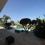 Iris Private Pool