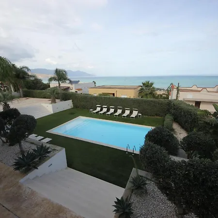 Iris Private Pool *
