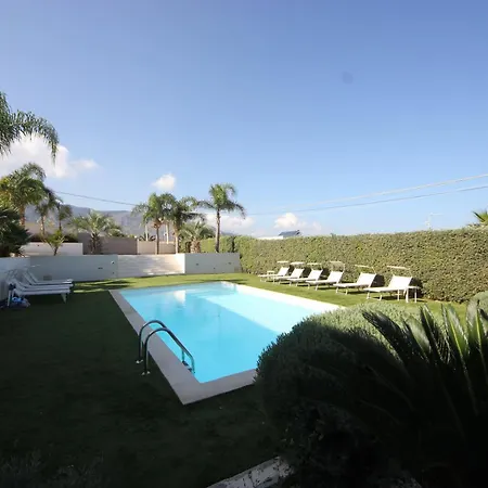 Iris Private Pool *